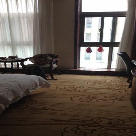 Weihai Happy Hot Spring Hotel Екстериор снимка