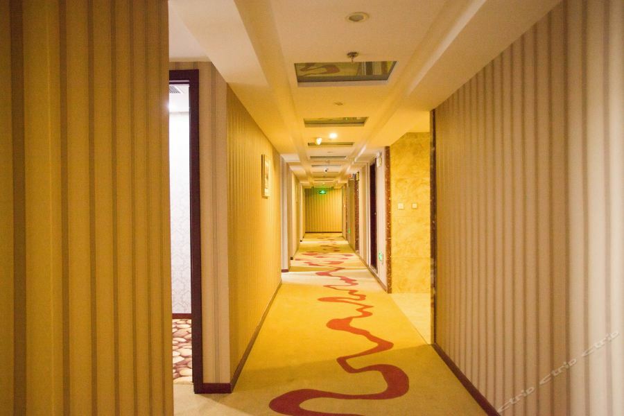 Weihai Happy Hot Spring Hotel Екстериор снимка